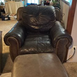 Brown Leather Chair With Ottoman 