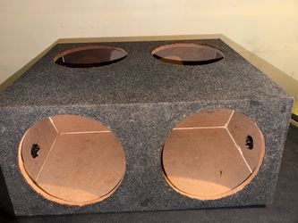 4-15'' SEALED SUB BOX CARPETED