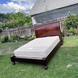 QUEEN BED🔴🔴🔴