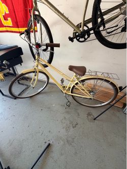 Beach cruiser bike
