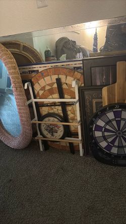 Decorations, mirrors paintings clocks etc.