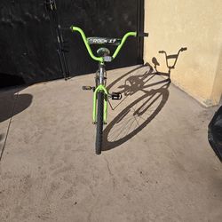 Huffy 20" Rock it Kids Bike
