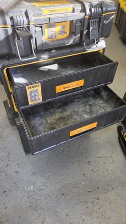 DeWalt ToughSystem 2.0 Tool Box Stack - 5 Piece + 2 Tool Bags