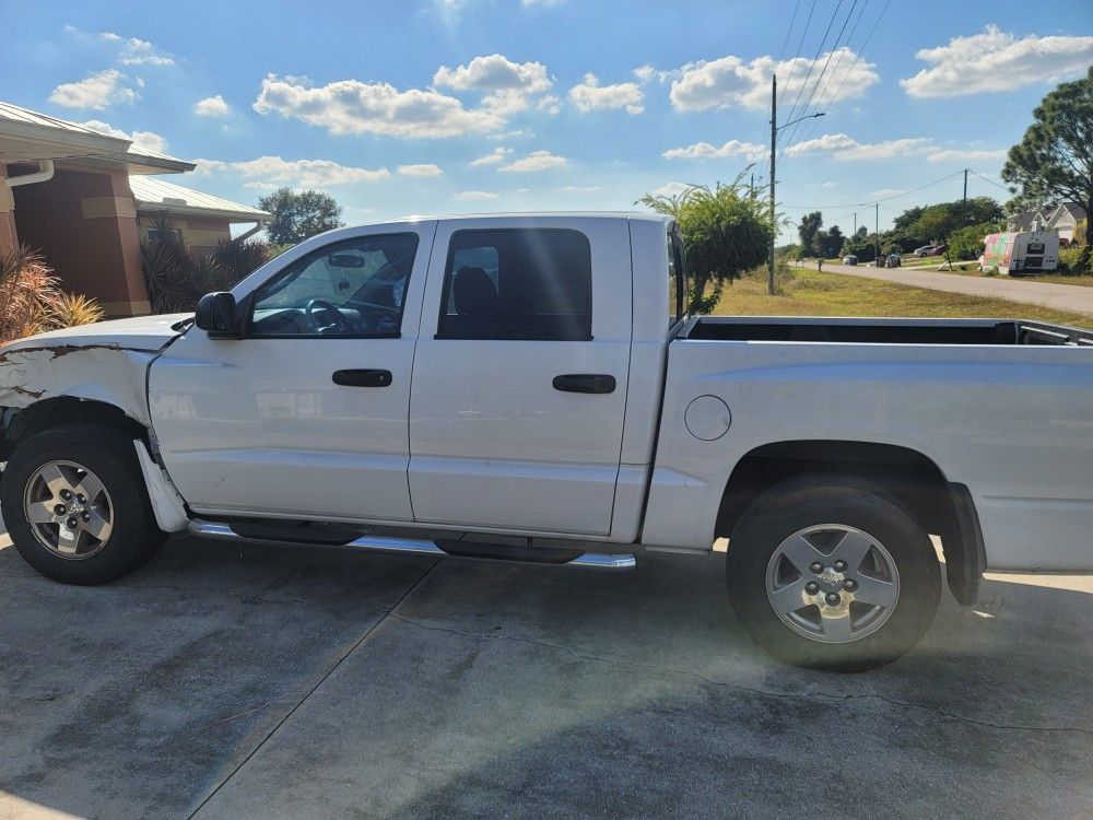 2005 Dodge Dakota