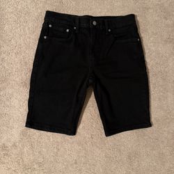 Levi Jorts