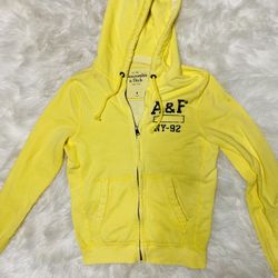 Ambercombie & Fitch Yellow Sweater Vintage 