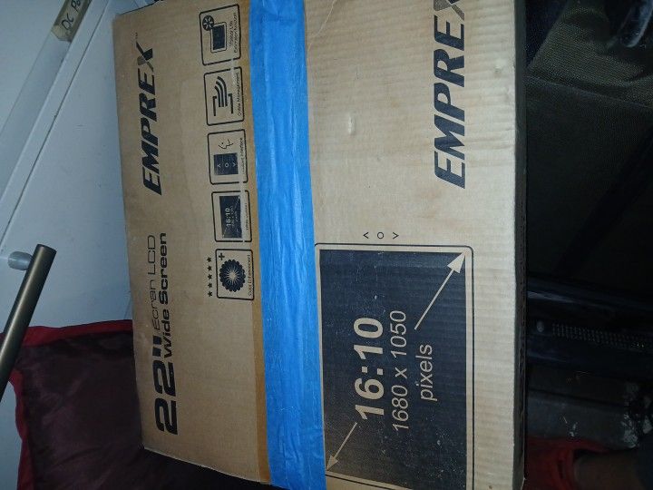 22in Widescreen LCD Computer Monitor