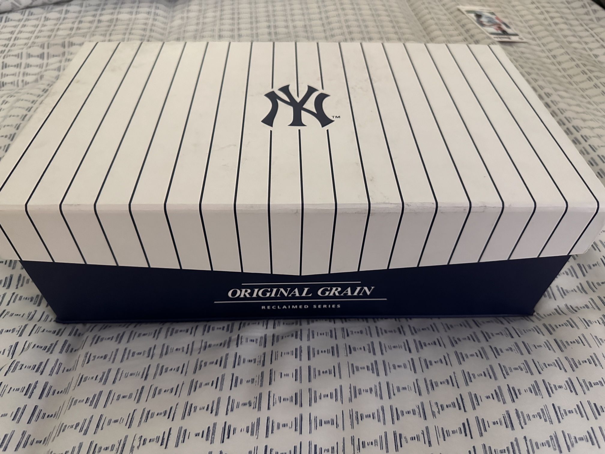 New York Yankees Original Grain Automatic Watch!