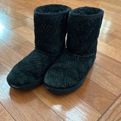 Kids Ugg Boots - Size 3