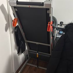 Sunny Health And Fitness Thread Mill