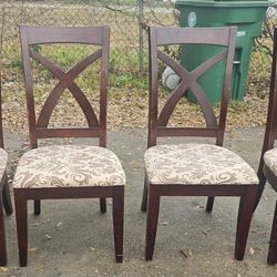 4 Chairs 