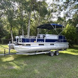 Pontoon Boat, Completely Updated Sun Tracker Bass Buggy 20 Pontoon Boat Fishing Boat, with Mercury 60hp 4-stroke, Fishfinder