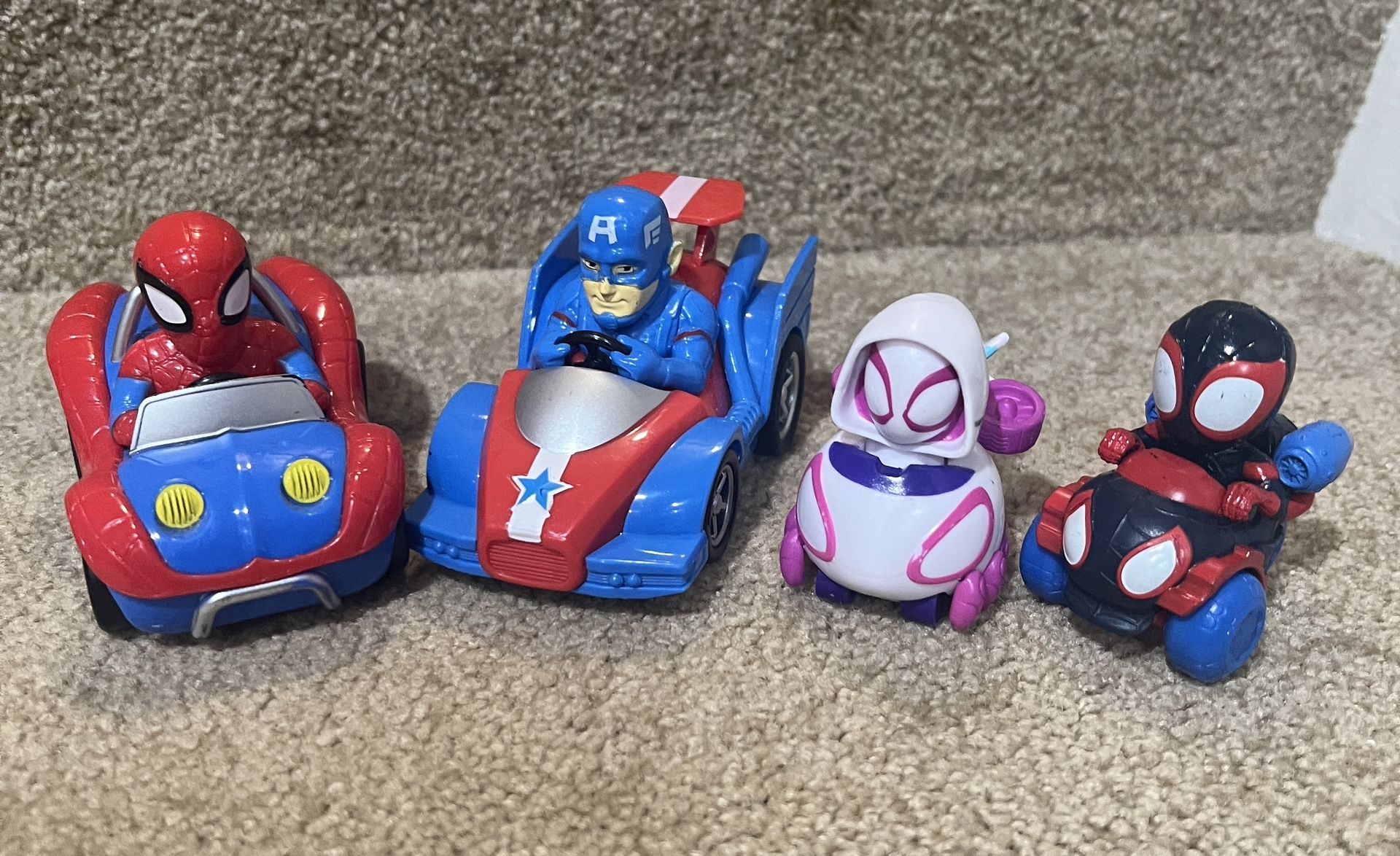 Marvel Spidey & Friends lot of 4 vehicles Captain America Spiderman Gwen Miles
