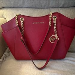 Mk Purse. Used Only 4 Times 