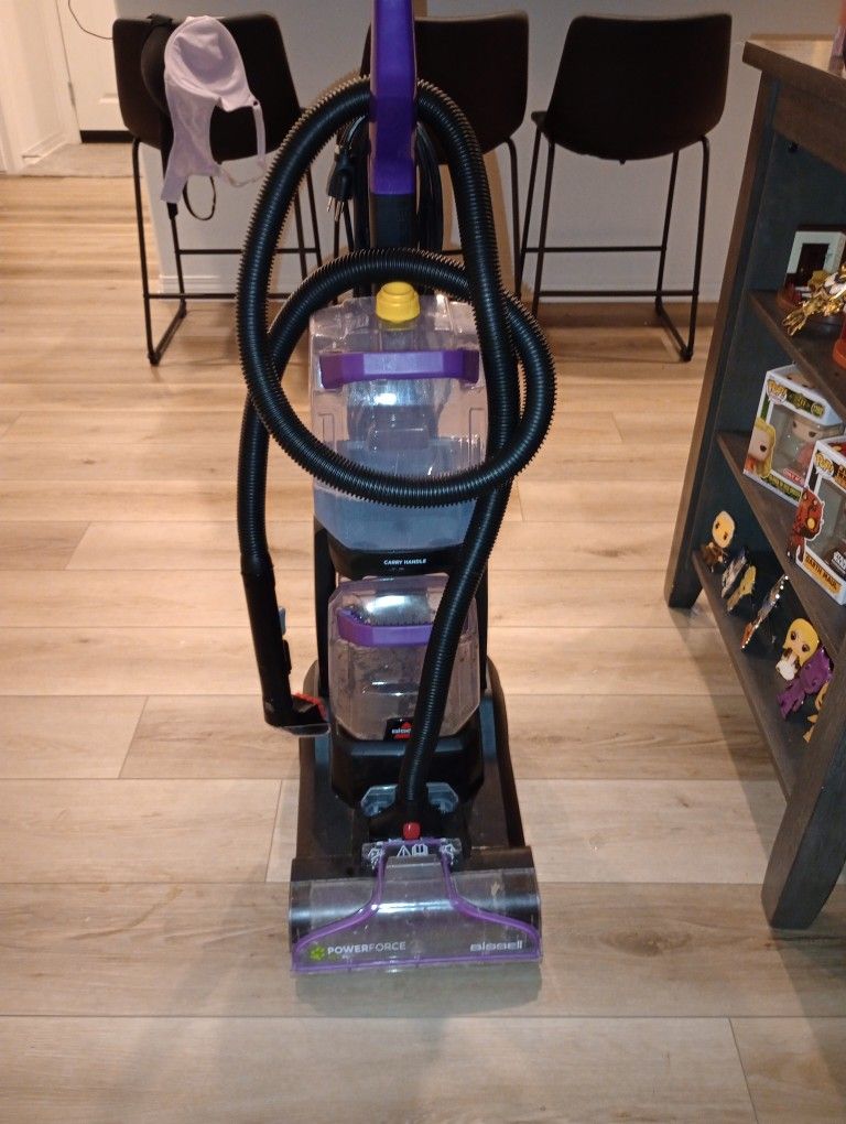 Bissell Carpet Cleaner XL