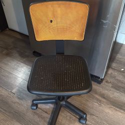 Free Chair 