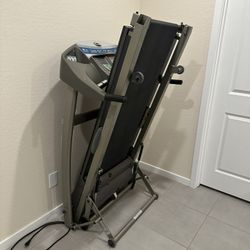 Treadmill 