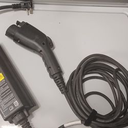 GM Electric Vehicle Portable Charger