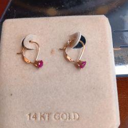 Gold Earrings,  Ruby. 14K