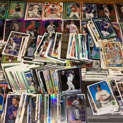 MLB Baseball card lot of over 2500 cards from 2010s-2020s Lots of Rookie cards