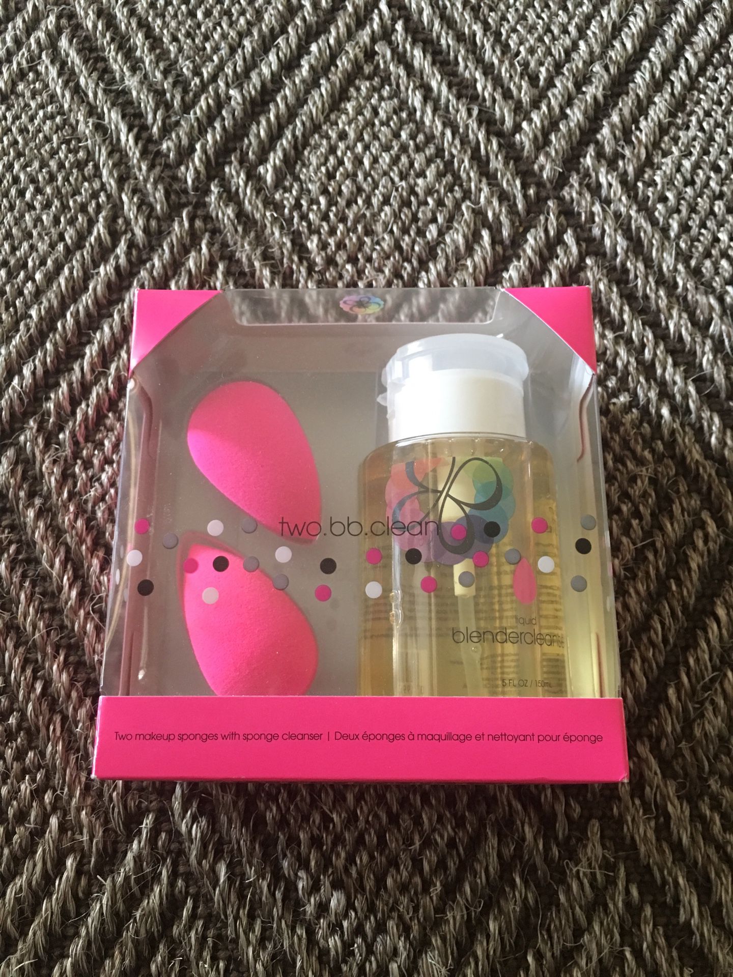 Beauty Blender x 2 with cleanser NEW