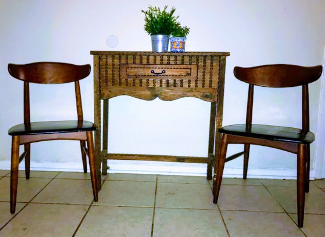 Pair of Mid Century Danish Birchcraft "Baumritter" chairs. Stable & sturdy & no chips. Values $995! HURRY!RARE!On Pinterest & Etsy!