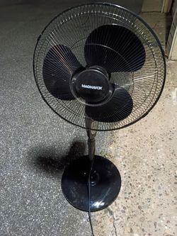 Three speed pedestal fan works great