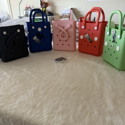 Summertime Shoulder Bags 