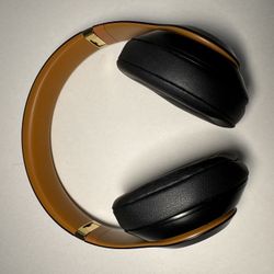 Pre Owned Excellent See Photos of Case  Beats Studio 3 Wireless  Noise Cancelling Over The Ear Bluetooth Headphones Midnight Black Gold Ochre Brown