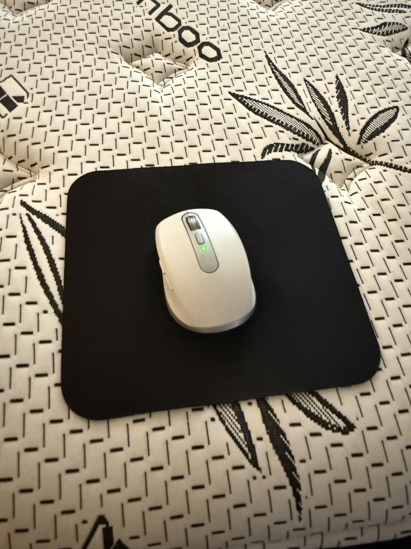Logitech bluetooth mouse