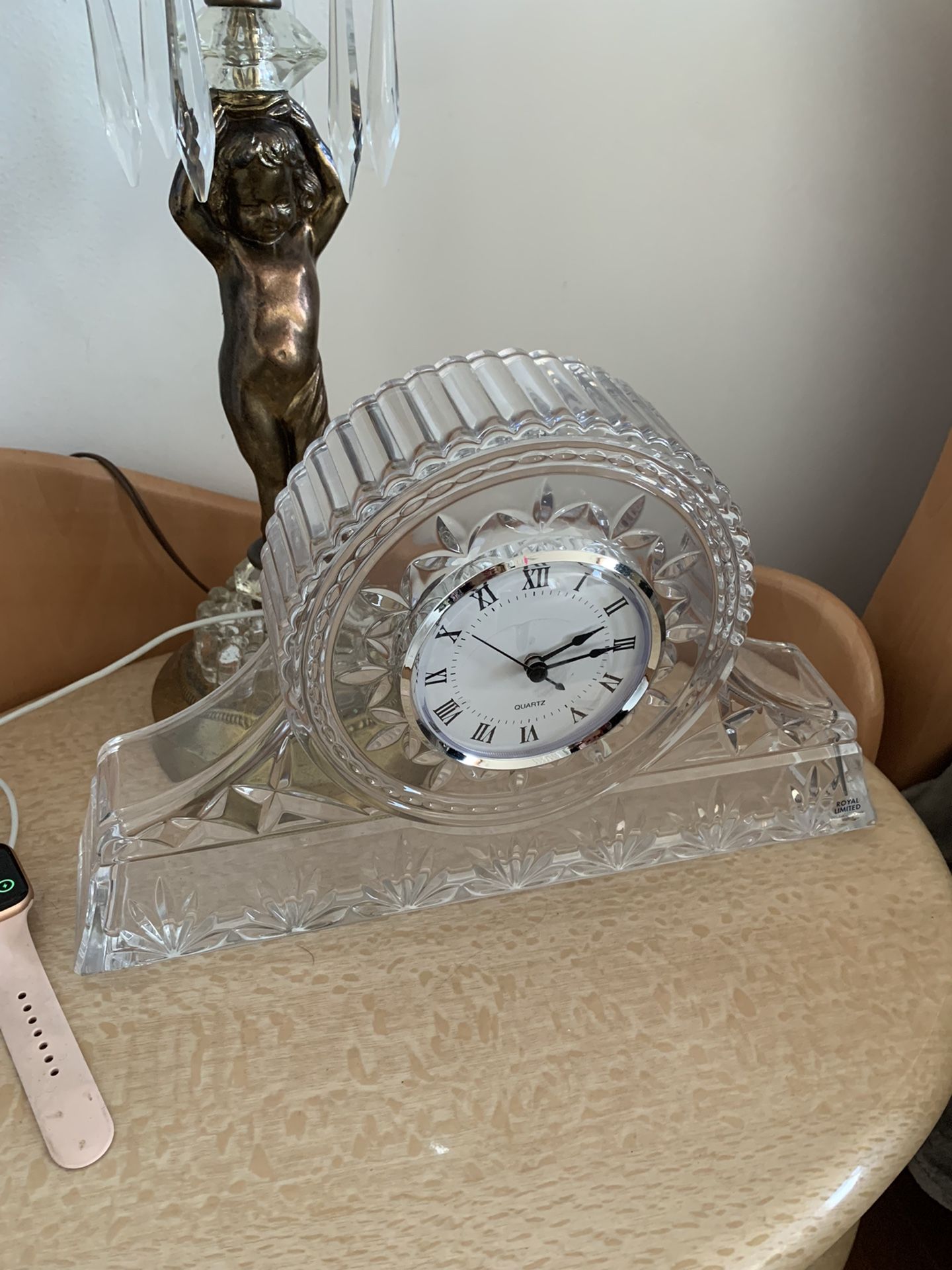 Crystal clock
