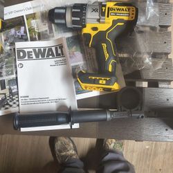 DeWalt Power Detect 20v Hammer Drill / Drill Driver Tool Only