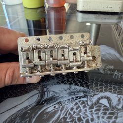 Vintage (relic) Fender bridge (BRASS BLOCK)