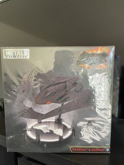 Metal die Cast Batwing & Batman