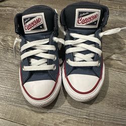 Brand New kids Converse size 10.5
