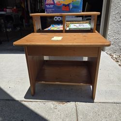 Kids Desk With Strorage And Shelf 