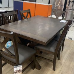 7 Pc Wooden Dining Set
