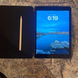 i Pad with case and stylus 