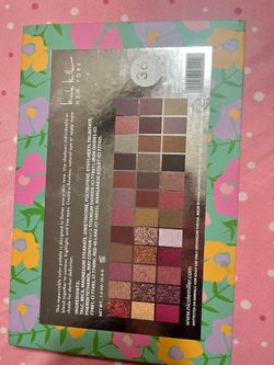 Nicole Miller New York Flower Colors Eyeshadow Palette #eyeshadow #makeup