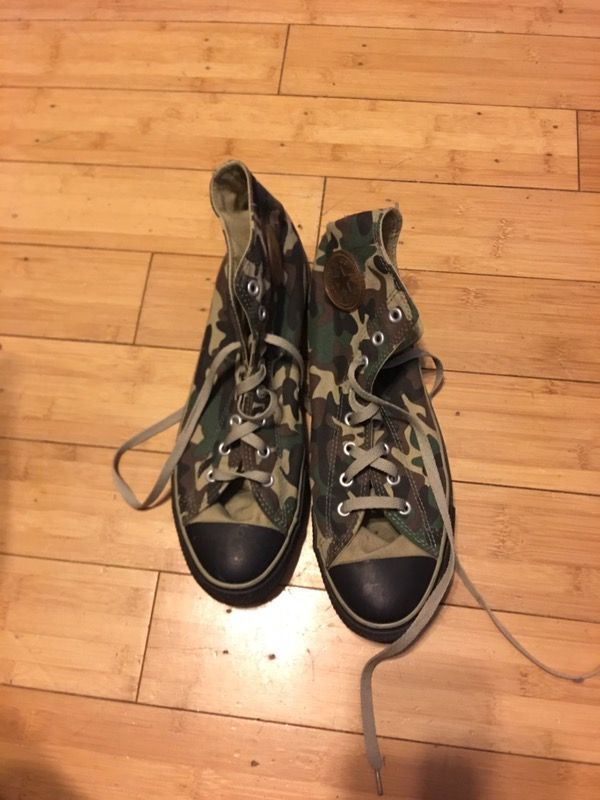 Converse Chuck Taylor's Army Camo Size 13