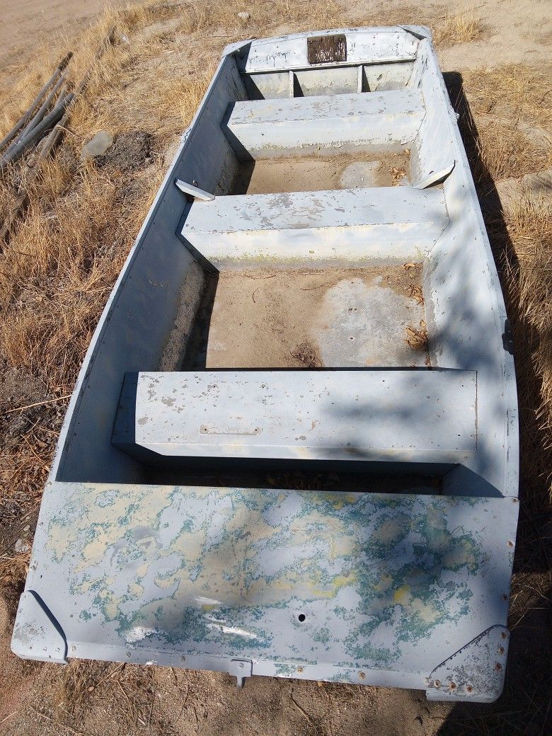 14ft Aluminum Boat
