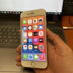 UNLOCKED IPHONE 7 128gb 