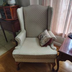 Claw Leg Vintage Wing Back Chair