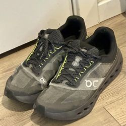 On Running Men’s Shoes / Size 11