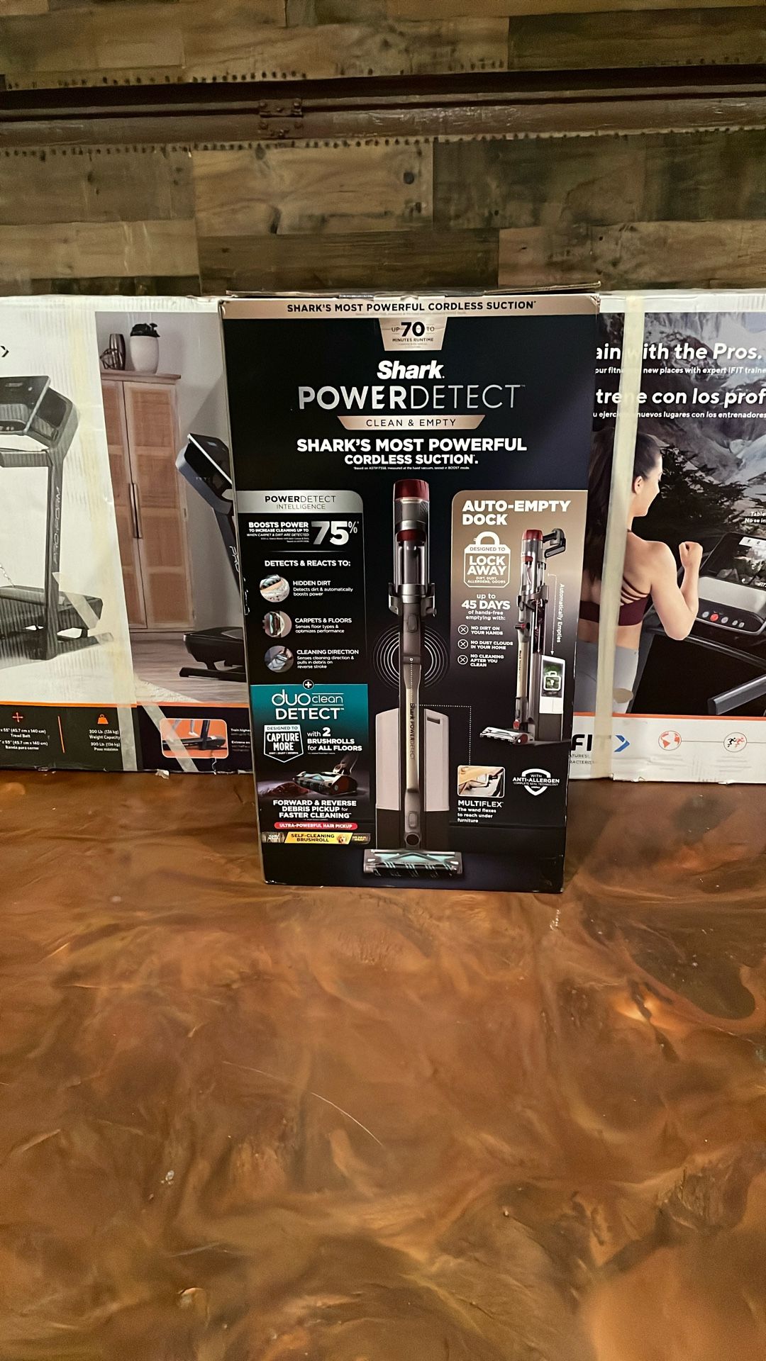 Shark® Cordless PowerDetect™ Clean & Empty System