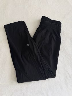 Lululemon cropped pants