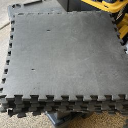Home gym floor mats