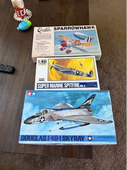 Airplane models