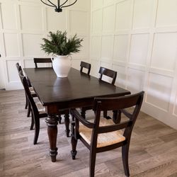 Pottery Barn Extendable Table With Chairs
