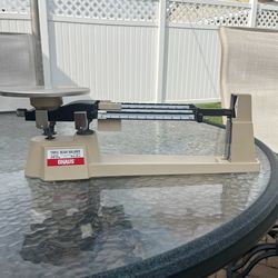 OHAUS Triple Bean Scale